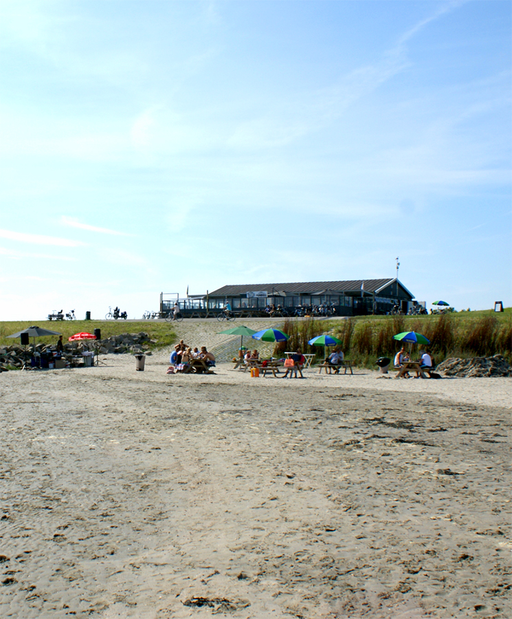 strandbrasserie_de_landing_binnenkijken_strand