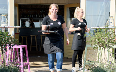 Collega’s in de bediening gezocht!